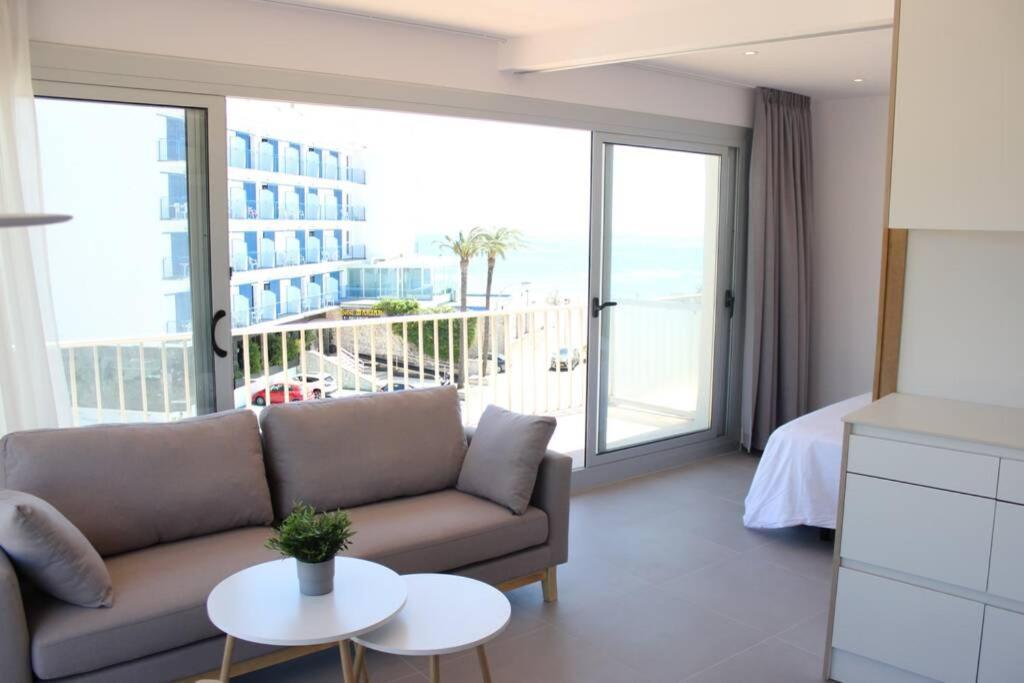 Beautiful Loft, Huge Sunny Terrace, View Over The Beach And Sea Росес Екстер'єр фото