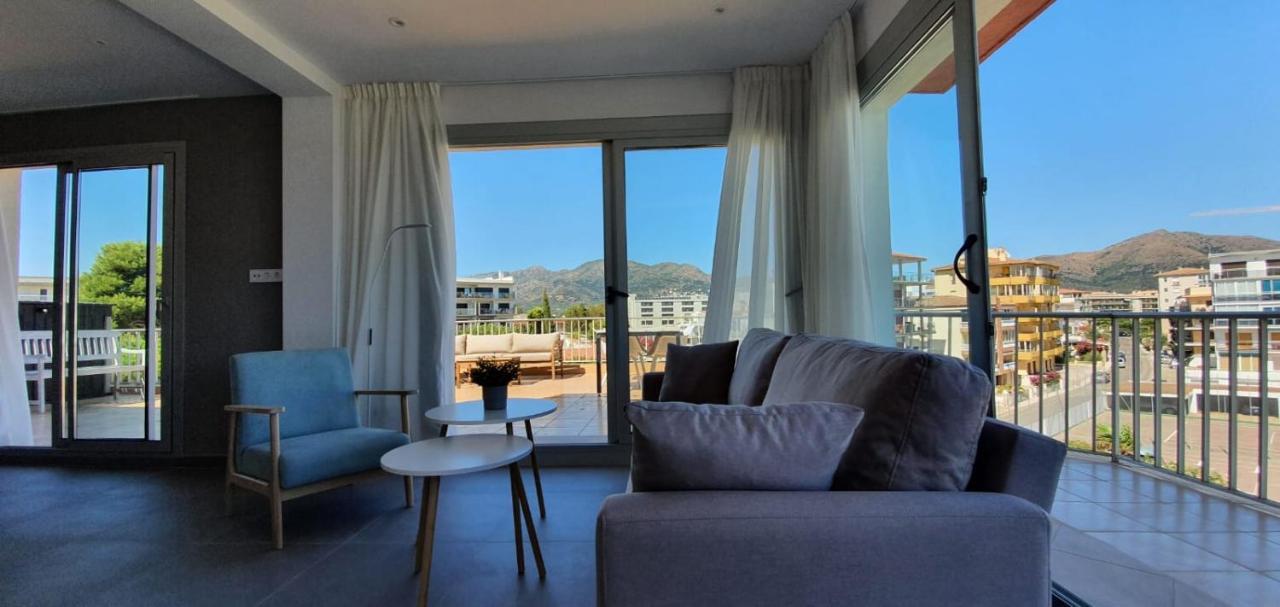 Beautiful Loft, Huge Sunny Terrace, View Over The Beach And Sea Росес Екстер'єр фото